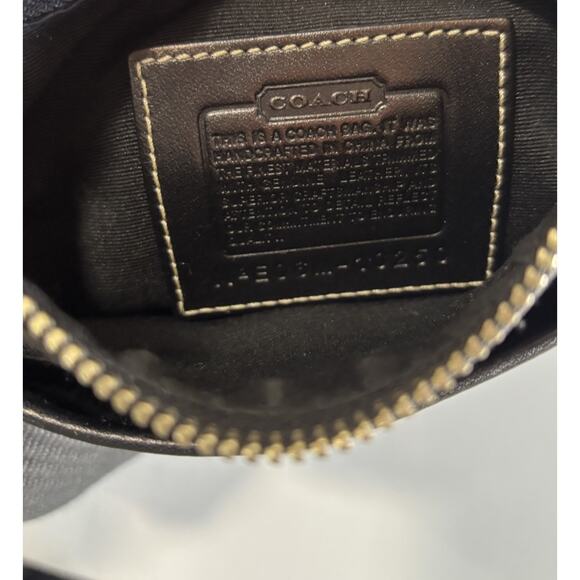 Coach Signature Jacquard Black Swingpack Crossbody Bag Purse EUC Event Sized - Picture 7 of 9